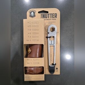 Nutter Multitool with Leather Case